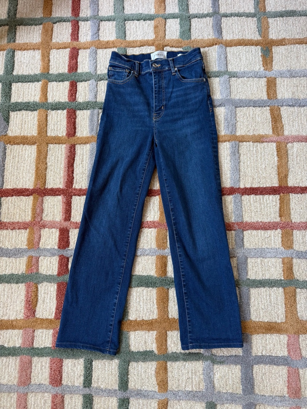 Frame Le Sleek Straight denim